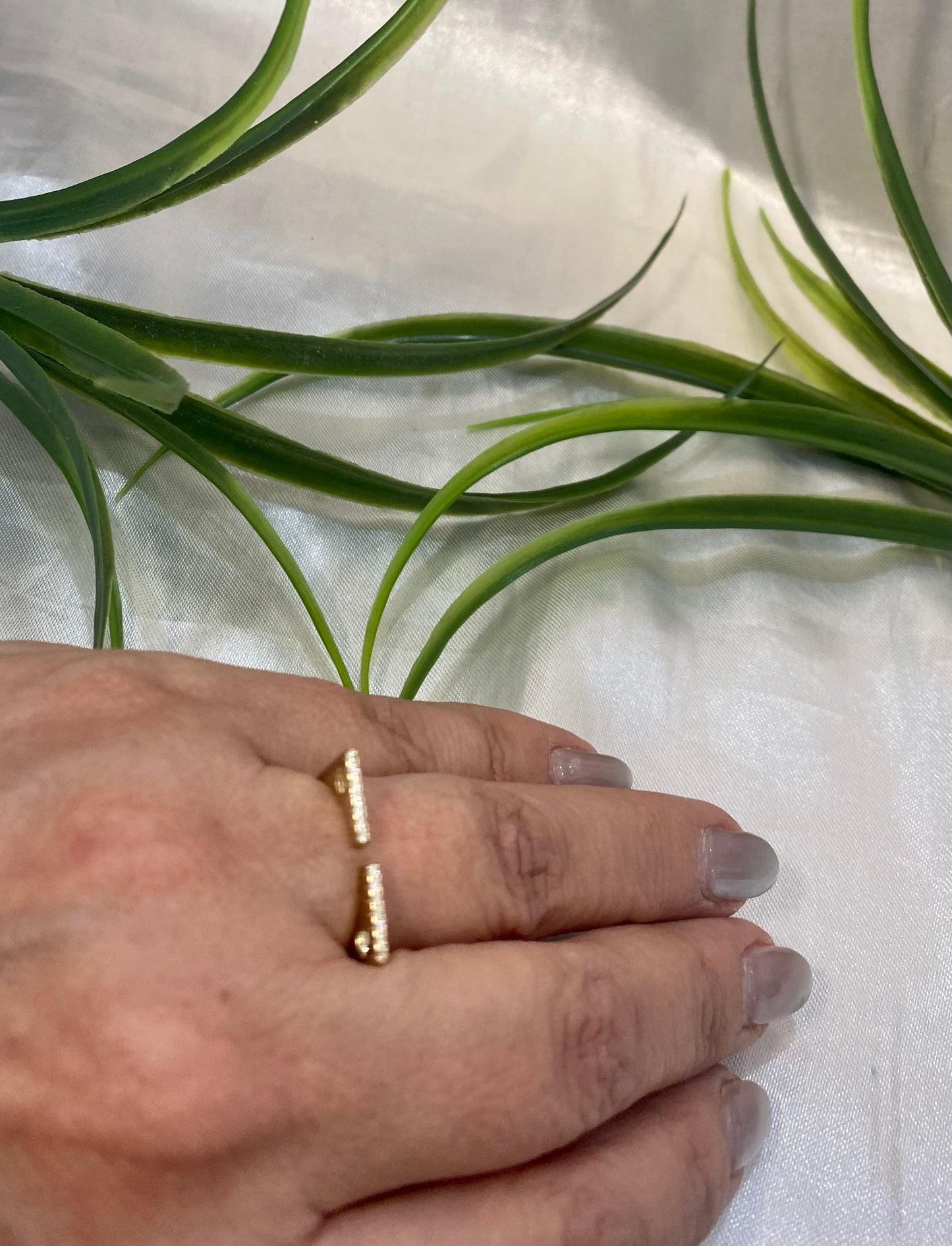 Anillo con Zirconia abierto