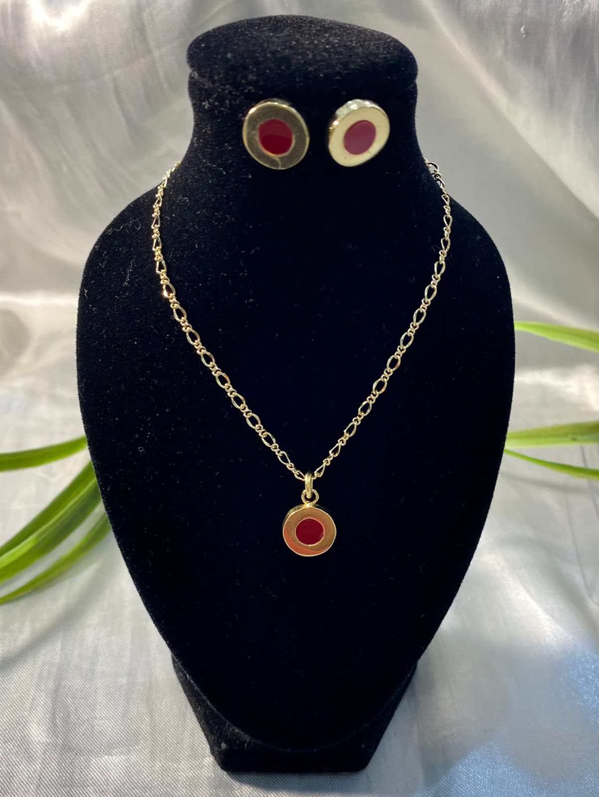 Juegos de Cadena con dije y aretes Chapa de oro