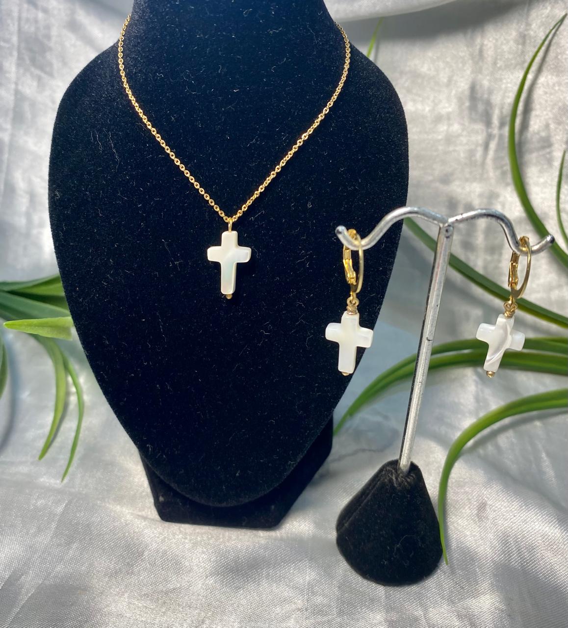 Juego de Cadena y aretes con cruz de Perla madre, Chapa de oro