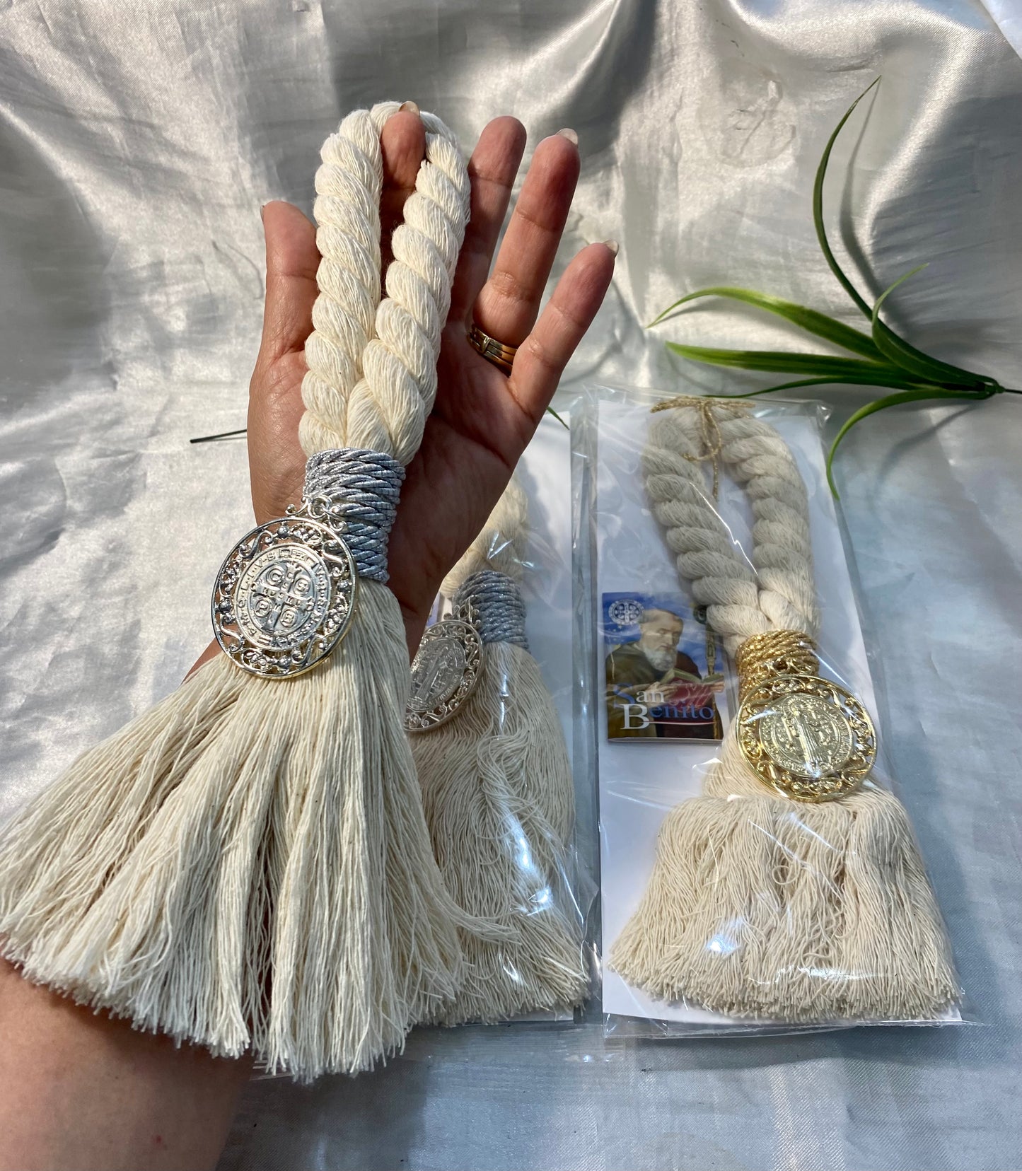 Bendiciones para Puertas con medalla de San Benito