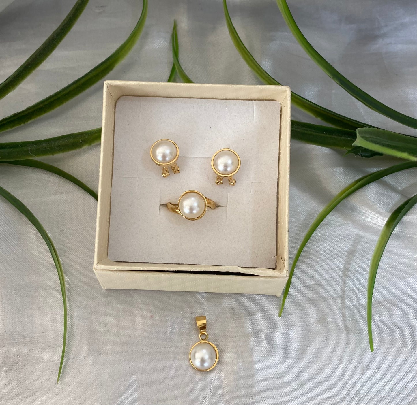 Juego de Perla con bisel mini