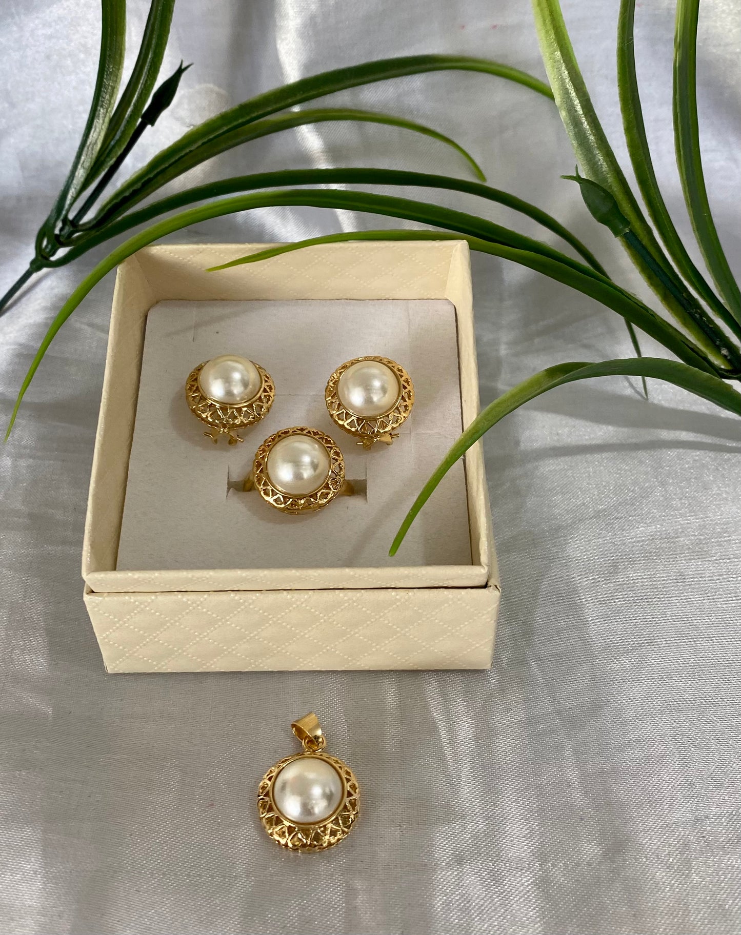 Juego de Perla redondo