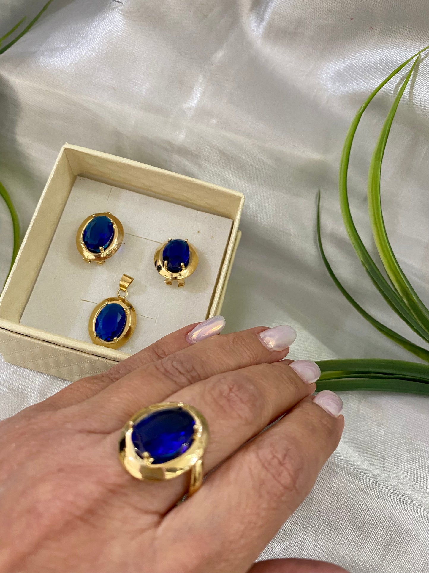 Juego oval piedra azul rey 14x10