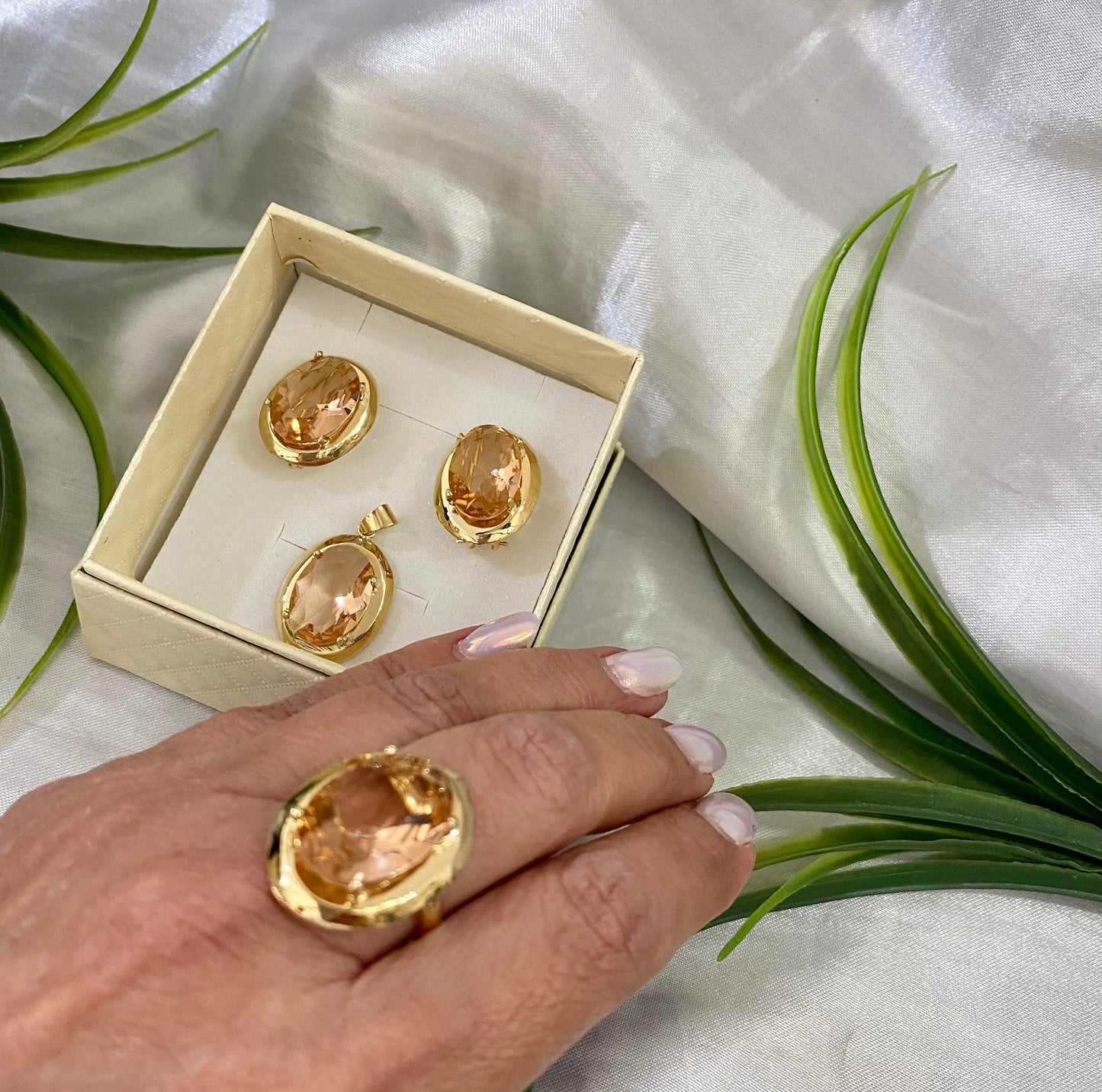 Juego oval liso grande