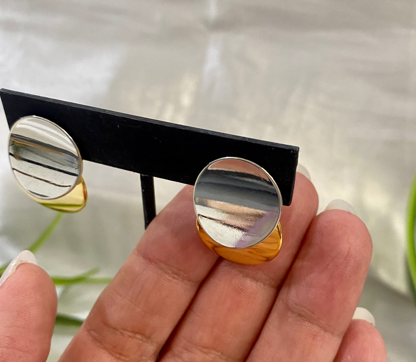 Aretes Botón bicolor