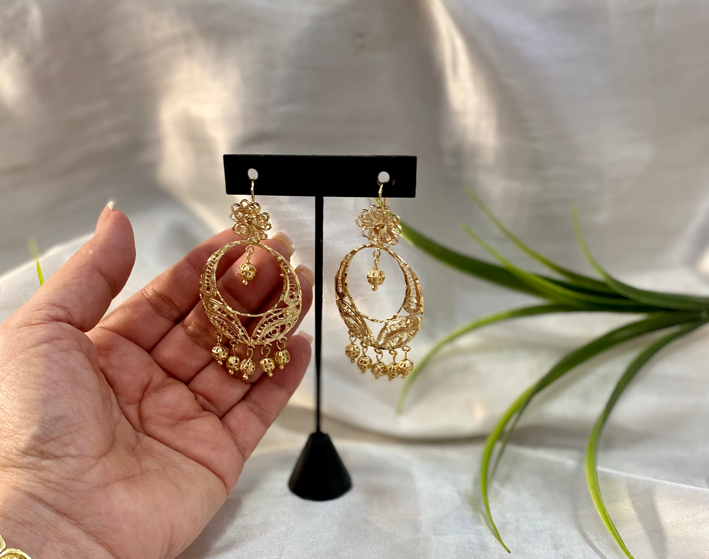 Aretes Coquete filigrana dorada grande
