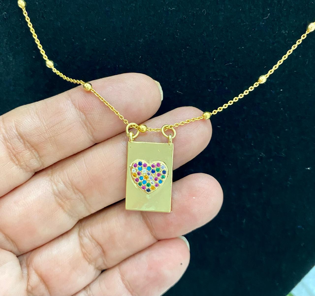 Cadena con dije placa con corazón Chapa de oro