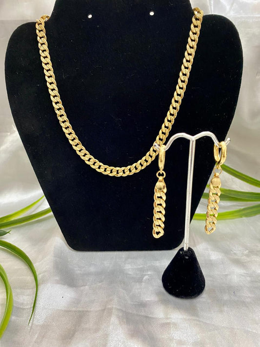 Juego de Cadena barbada y aretes Chapa de oro.