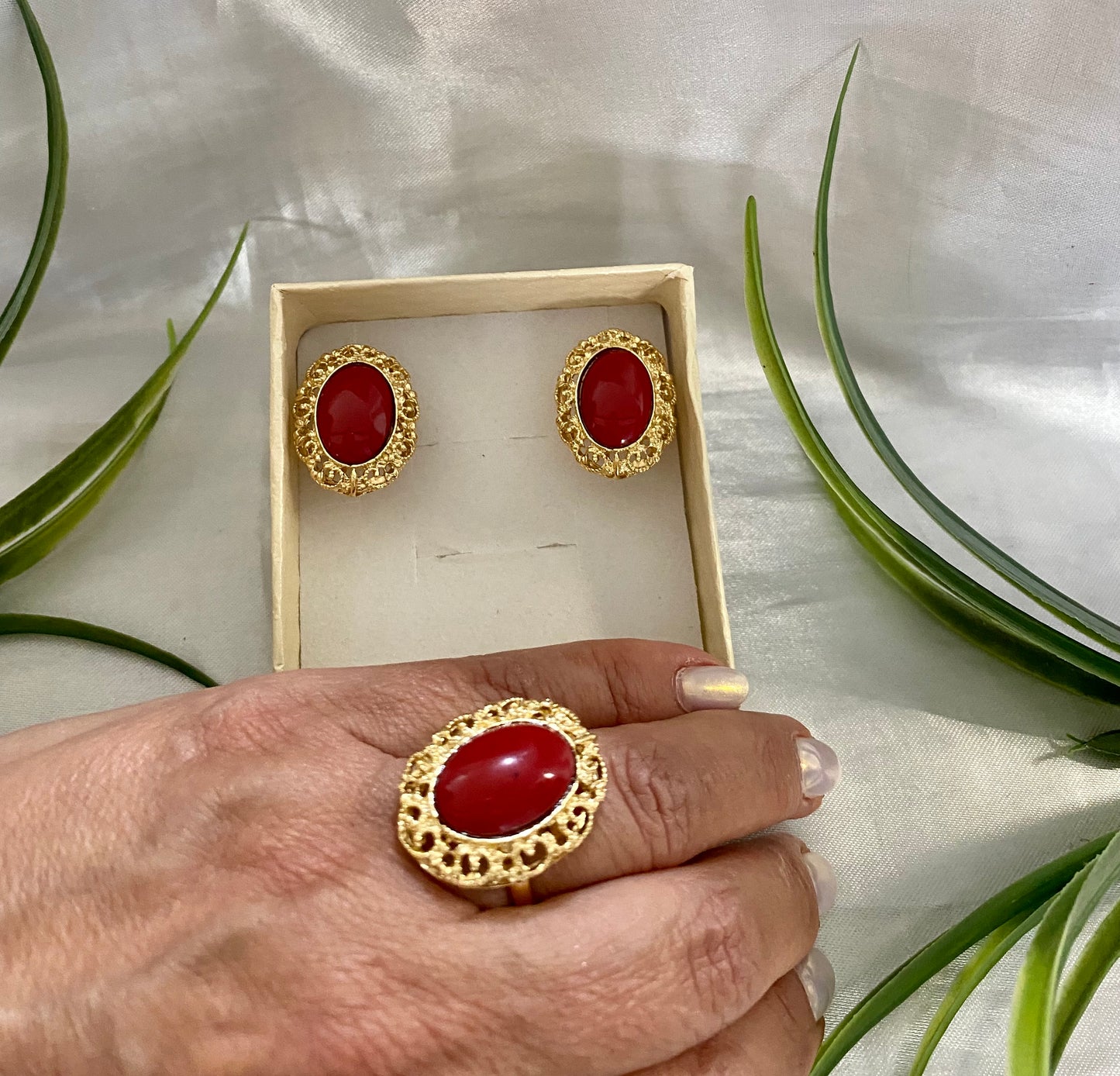 Juego de arete, anillo y dije de Piedra Grande con Zirconia