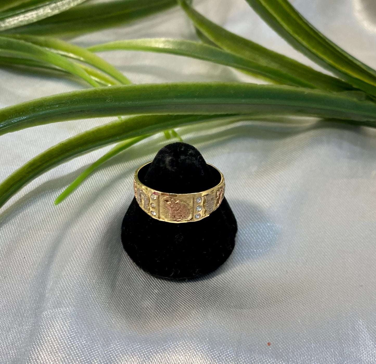 Anillo con los símbolos de la suerte florentino