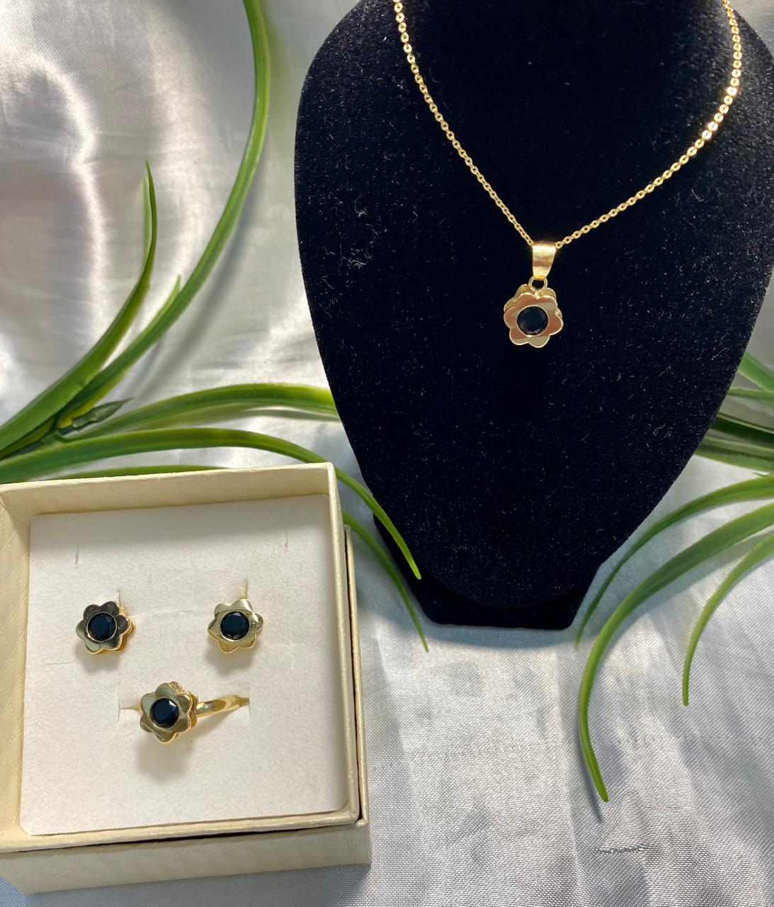 Juego de Cadena con dije, aretes y anillo en forma de flor con piedra, Chapa de oro