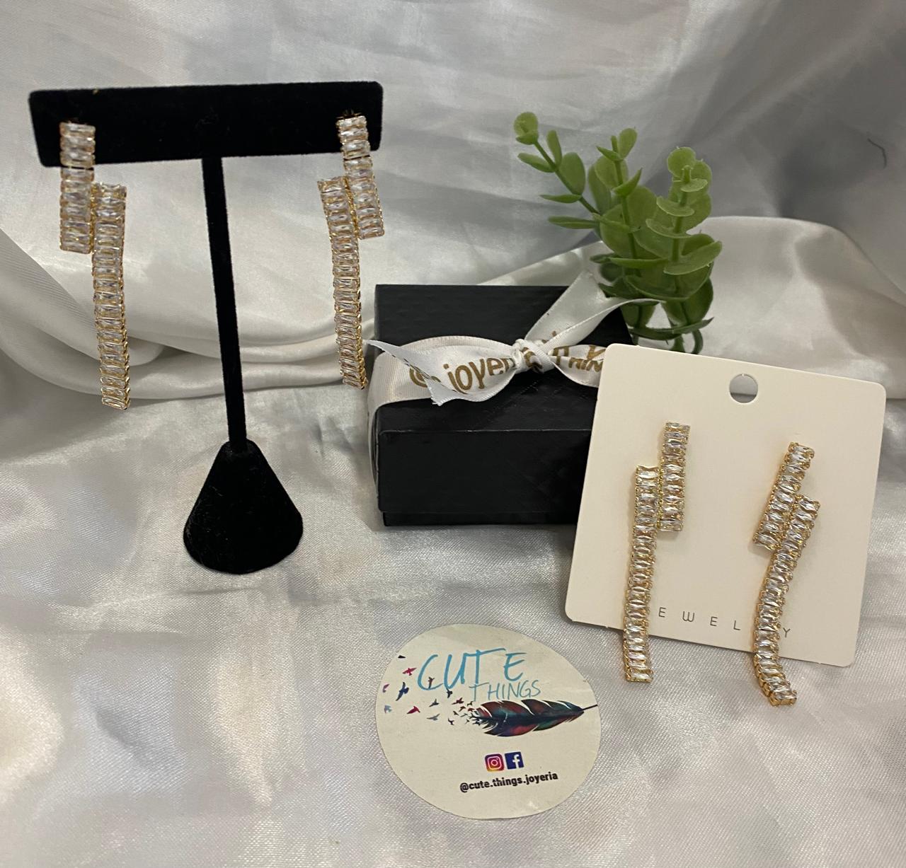 Aretes doble tira Zirconia