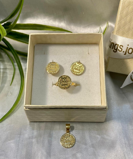 Juego de aretes, anillo y dije de moneda mini de Dos Pesos, Chapa de oro.