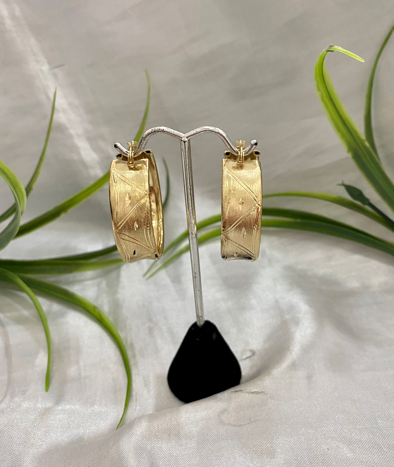 Arracada tipo Turca, 2 tamaños , Chapa de oro.