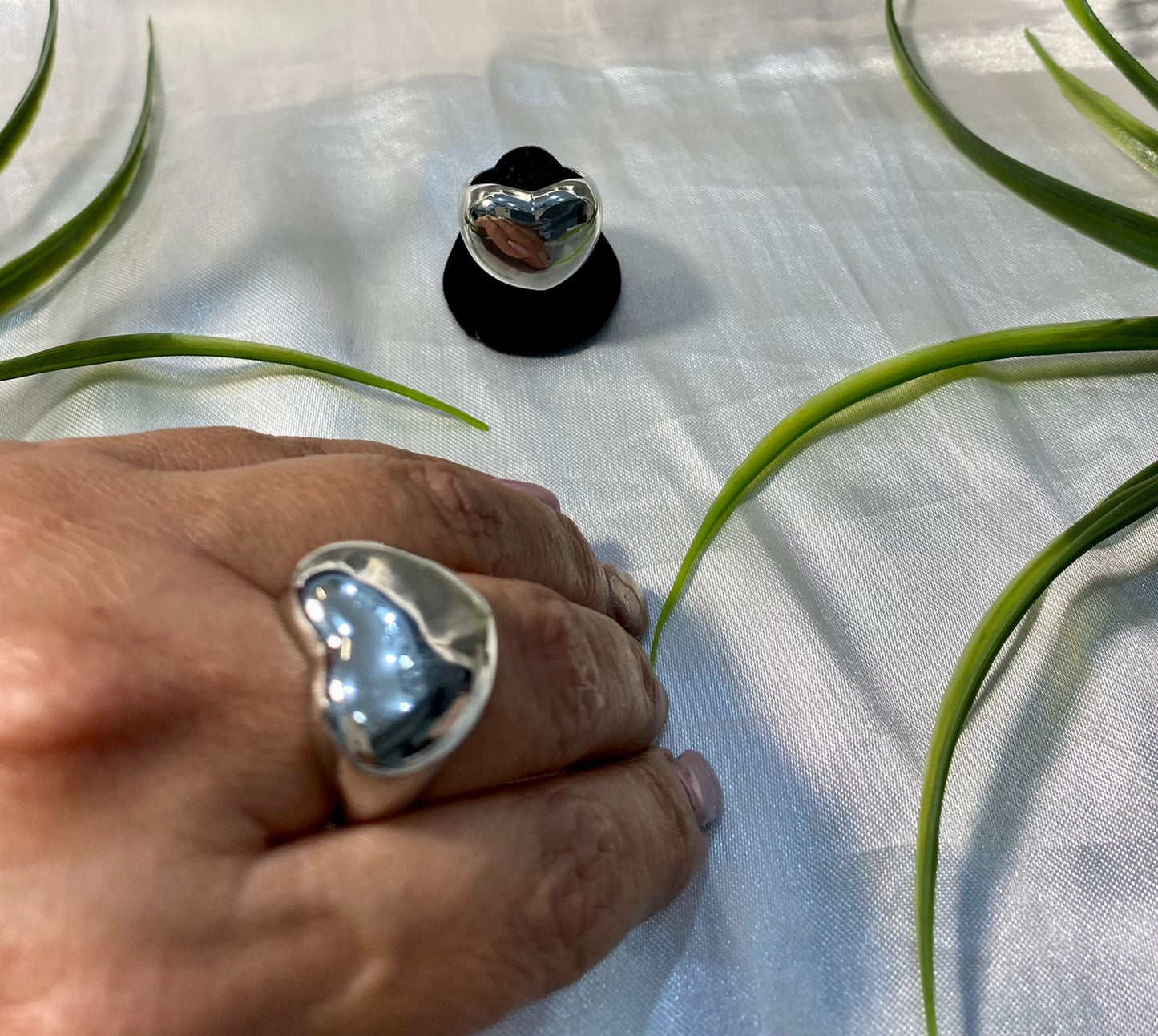 Anillo de corazón liso XL en dorado y plateado