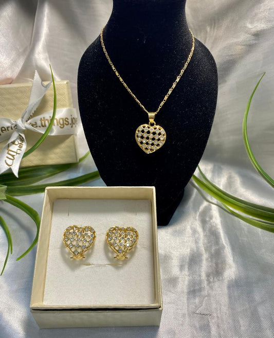 Juego de Cadena con dije y aretes de Corazón con perforaciones e incrustaciones de zirconia, Chapa de oro