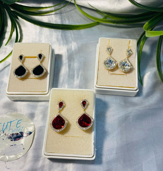 Aretes colgantes con Zirconia y Micro Perlas ,Chapa de oro