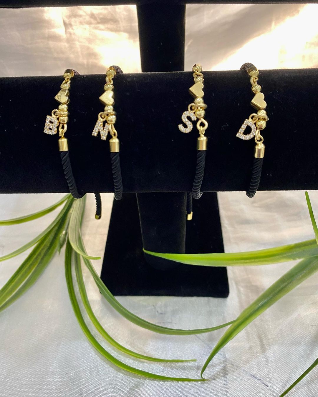 Pulseras con iniciales