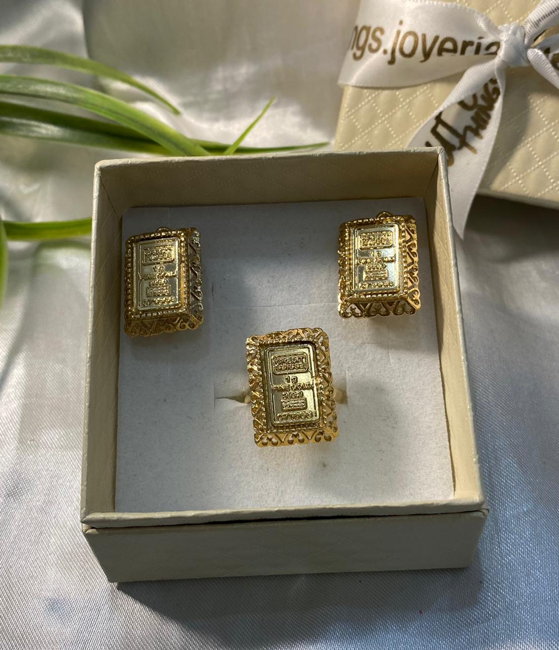 Juego de aretes,anillo y dije del crédito suizo, Chapa de oro