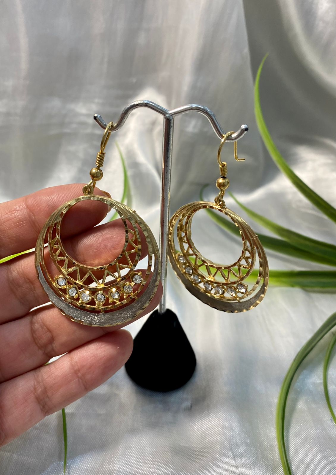 Arete tipo Oaxaqueño, Chapa de oro.