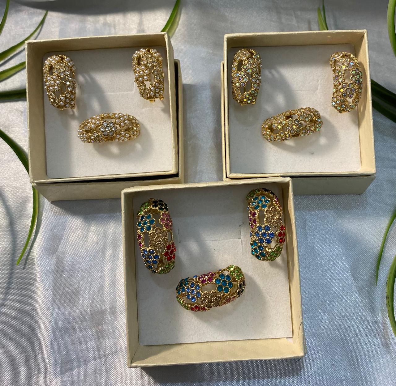 juego de aretes y anillo, Chapade oro