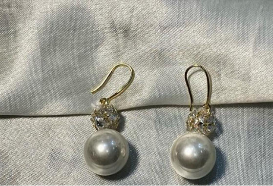 Aretes de Perla Chapa de oro