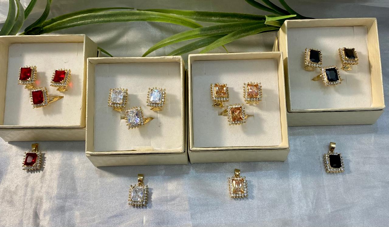 Juegos de anillos y aretes de Zirconia, Chapa de oro