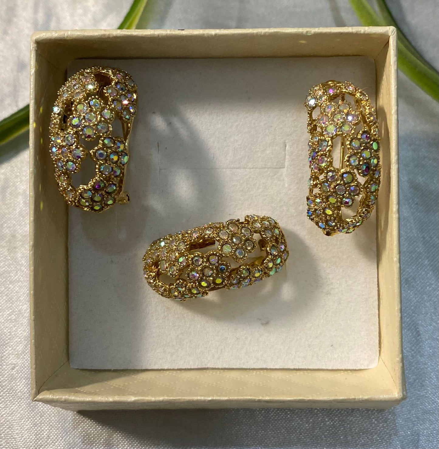 juego de aretes y anillo, Chapade oro