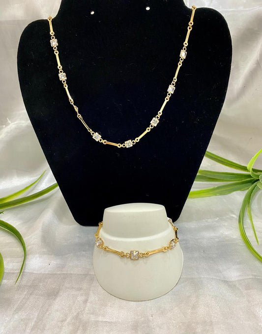 juego de collar y pulsera cuadro Zirconia, Chapa de oro.