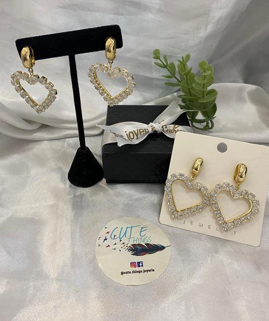 Arete de Corazon de Zirconia colgante laminado