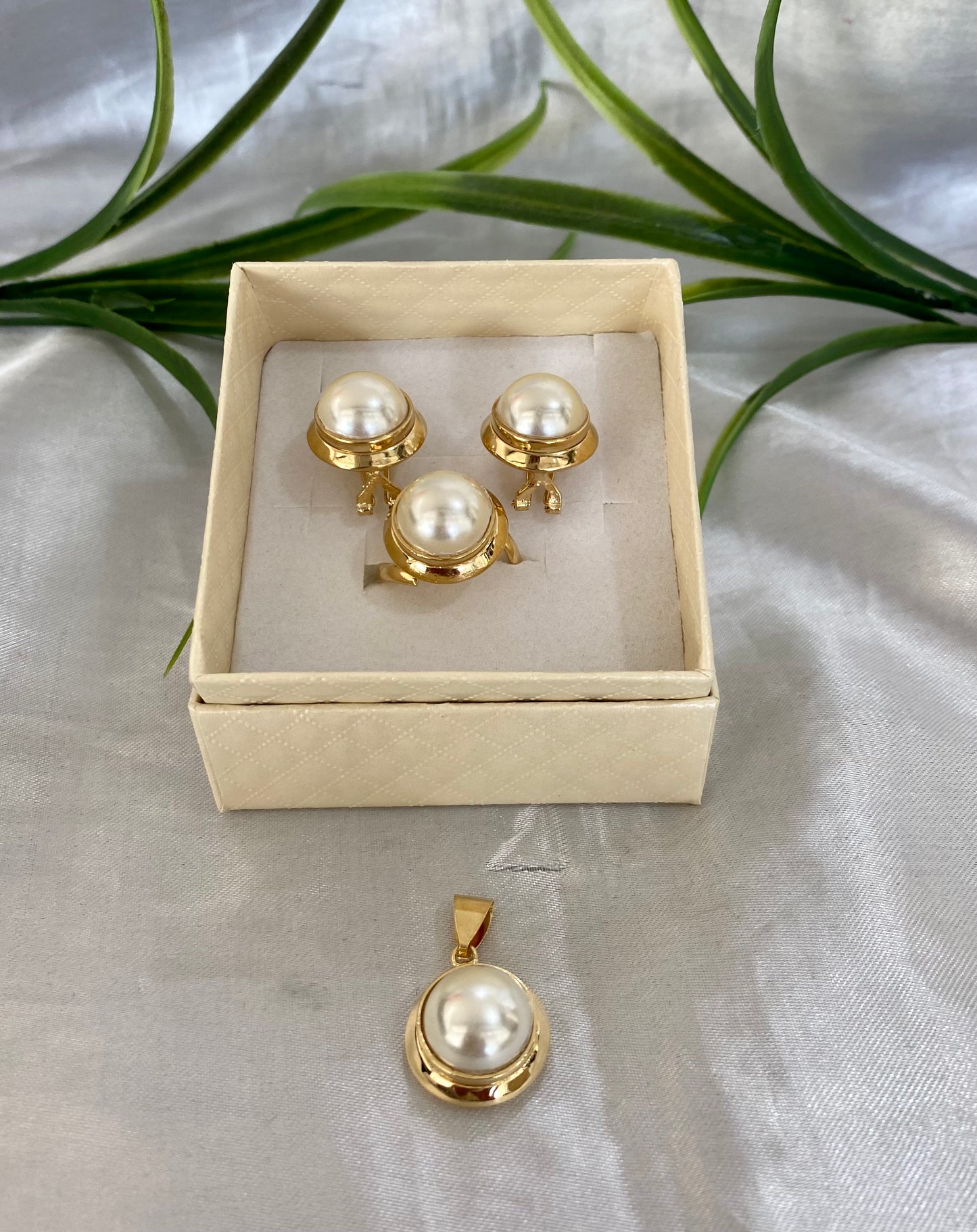 Juego de Perla redondo