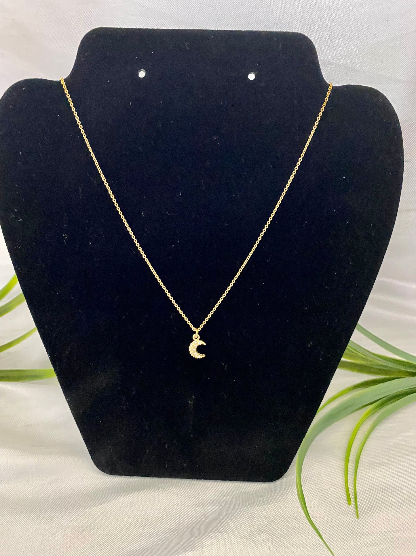 Cadena con dije Luna zirconia