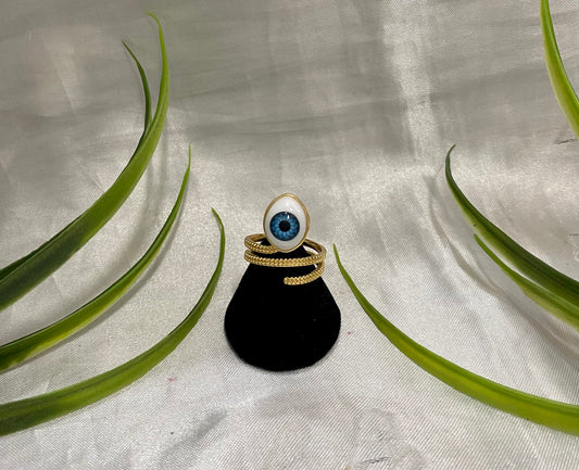 Anillo aspiral con ojo