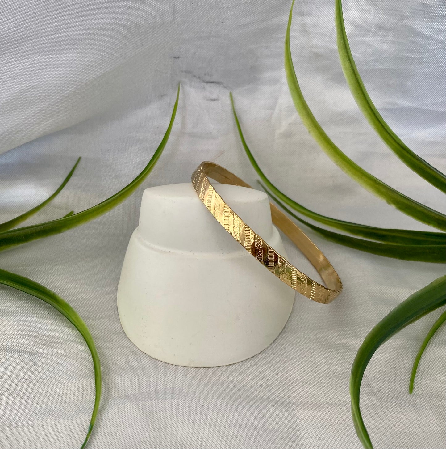 Pulsera de Aro rayada