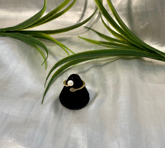 Anillo de perla con zirconia