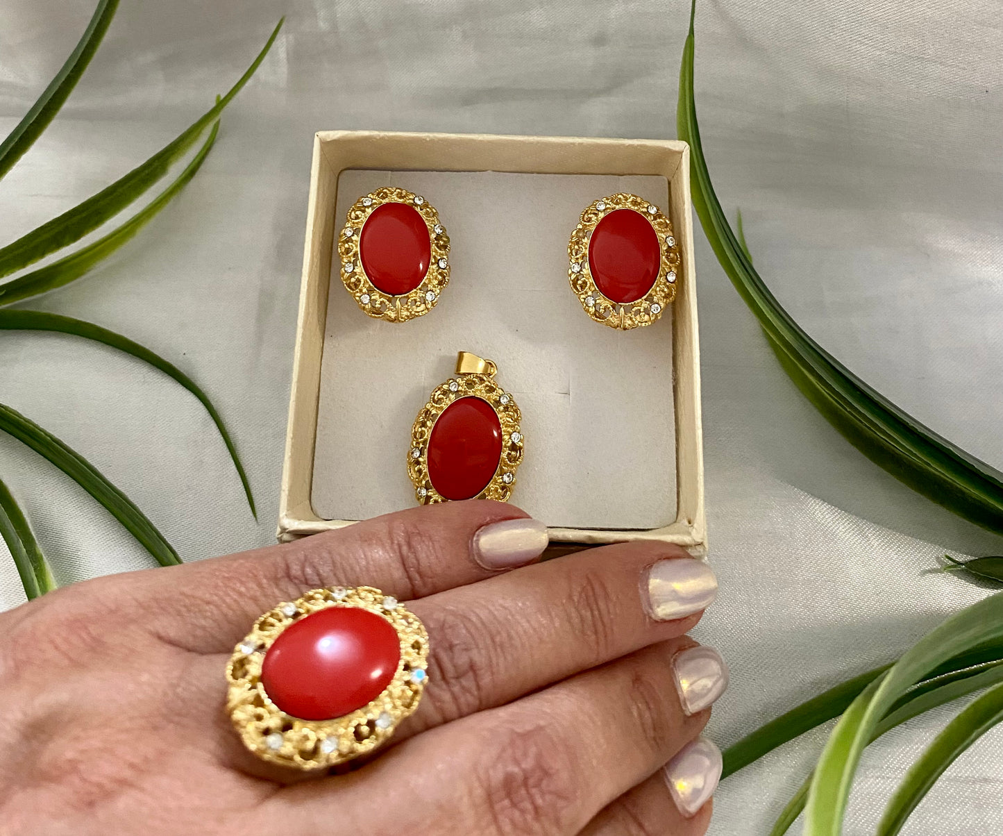 Juego de arete, anillo y dije de Piedra Grande con Zirconia