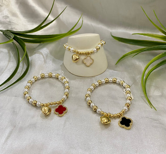 Pulsera corazón trebol