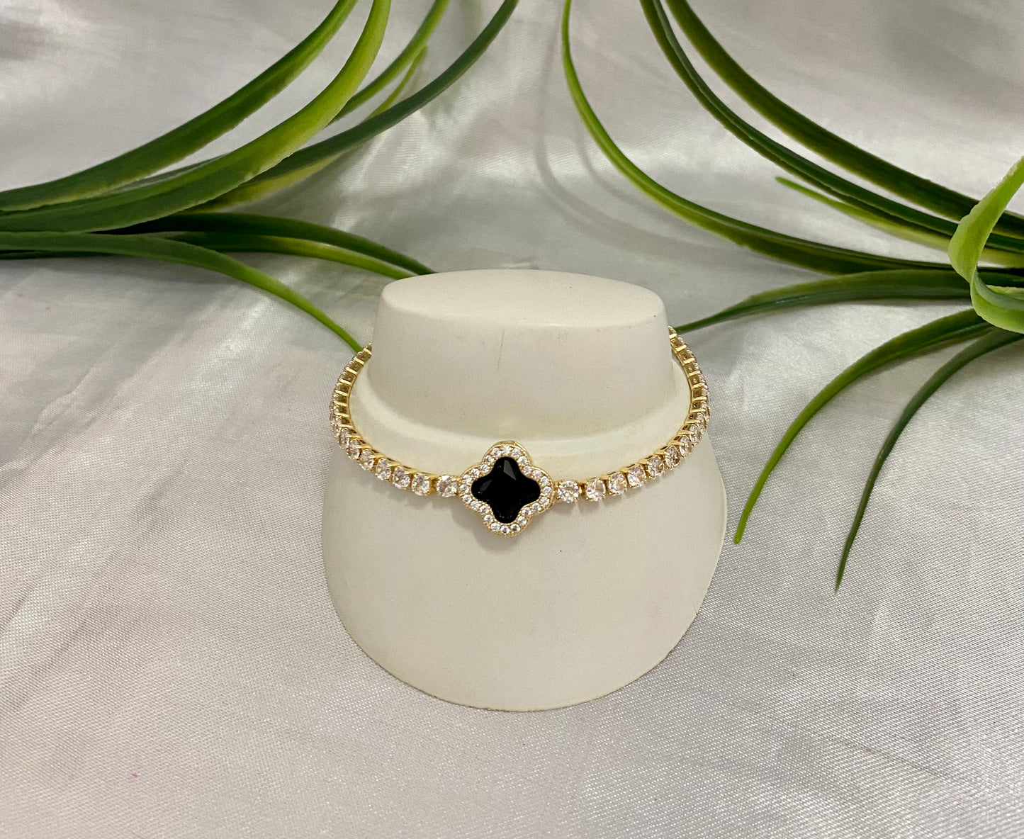 Pulseras de zirconia con flor