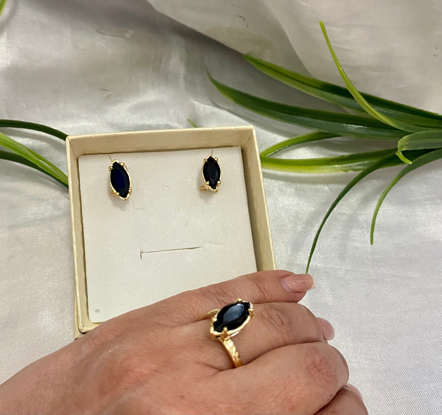 Juego con piedra en forma de gota Zirconia