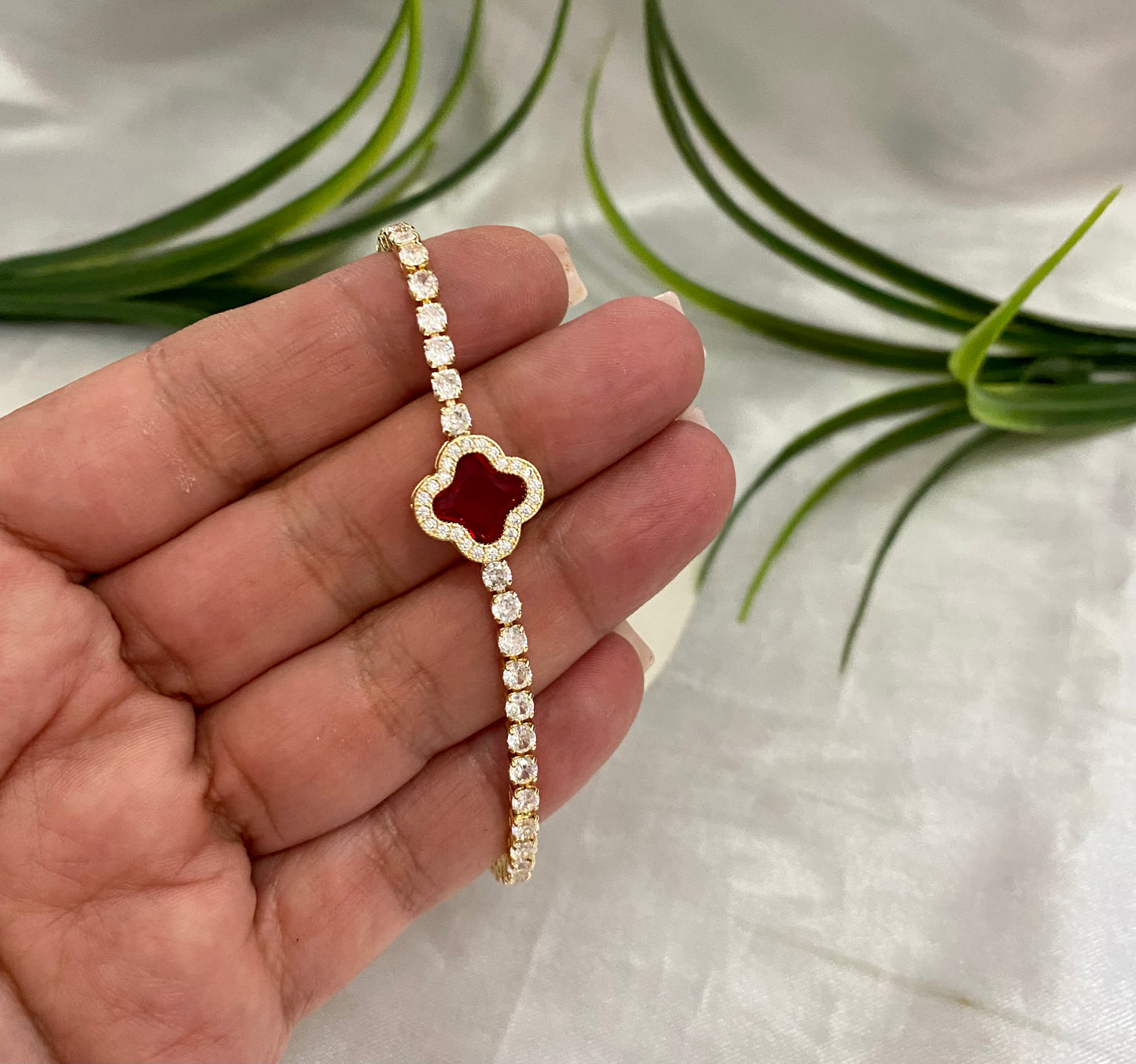 Pulseras de zirconia con flor