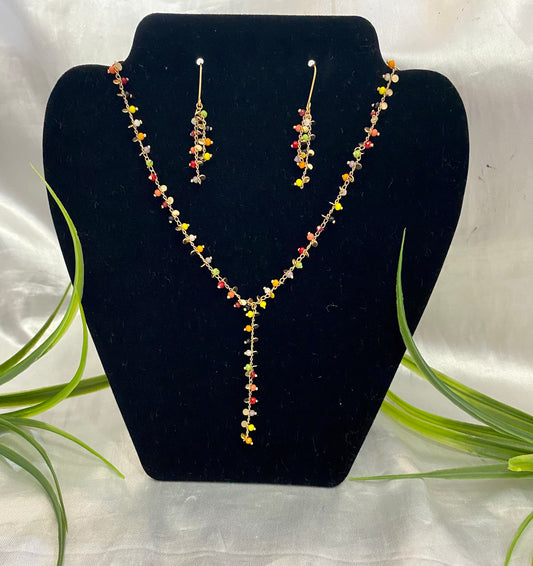 Collar y aretes de chaquira colores