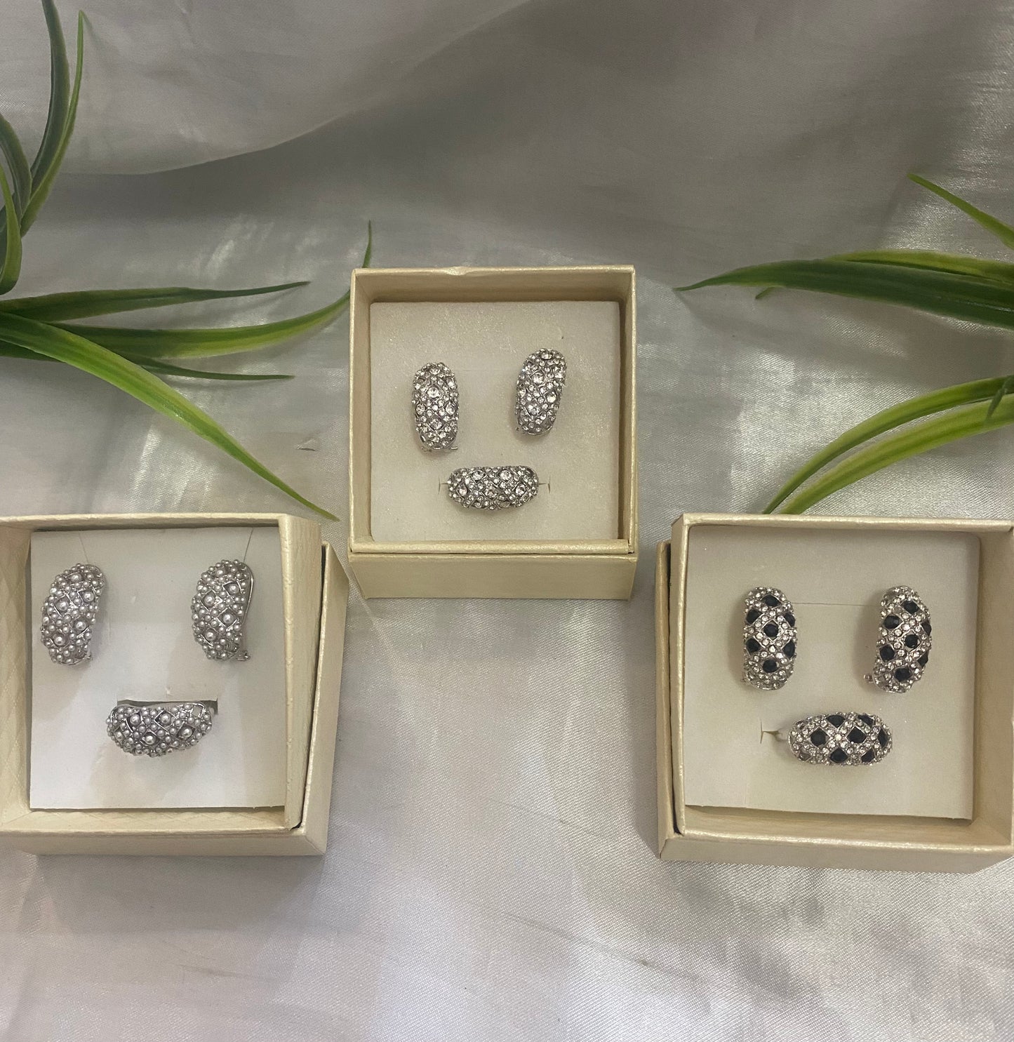 Juego de Aretes y Anillo Panal