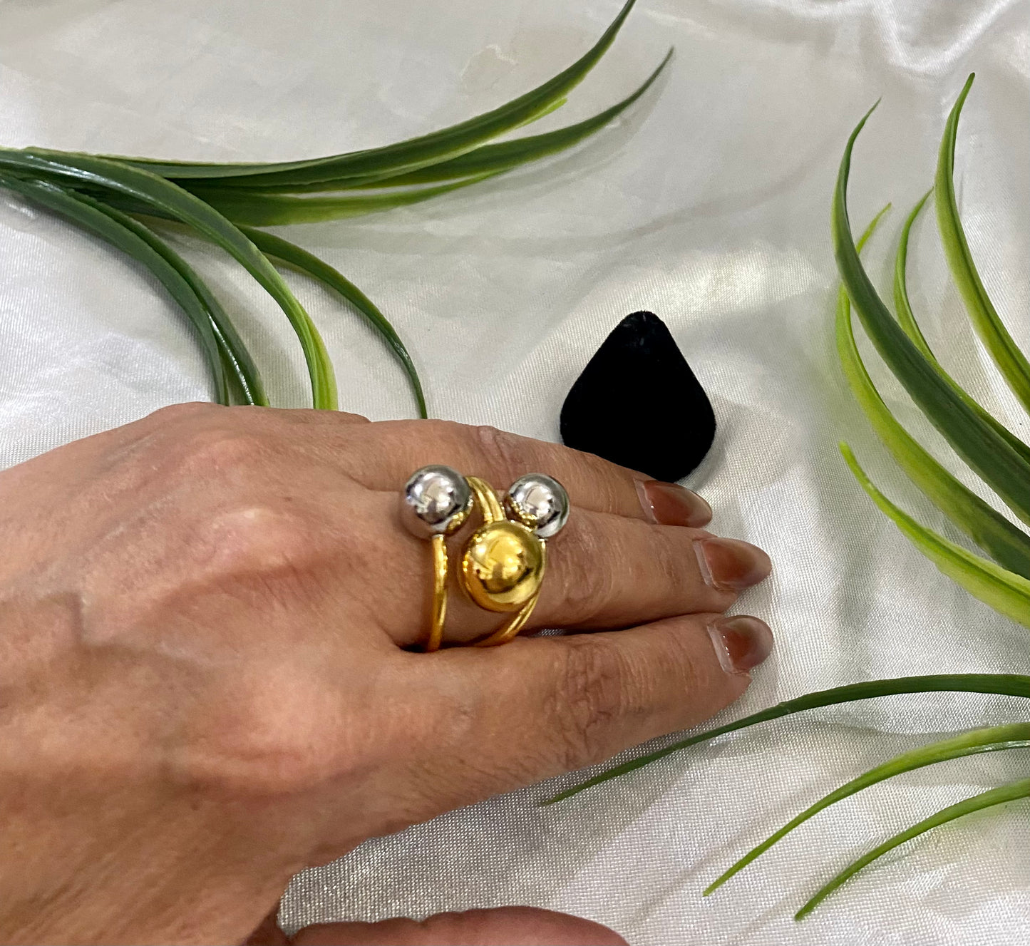 Anillo 3 esferas bicolor