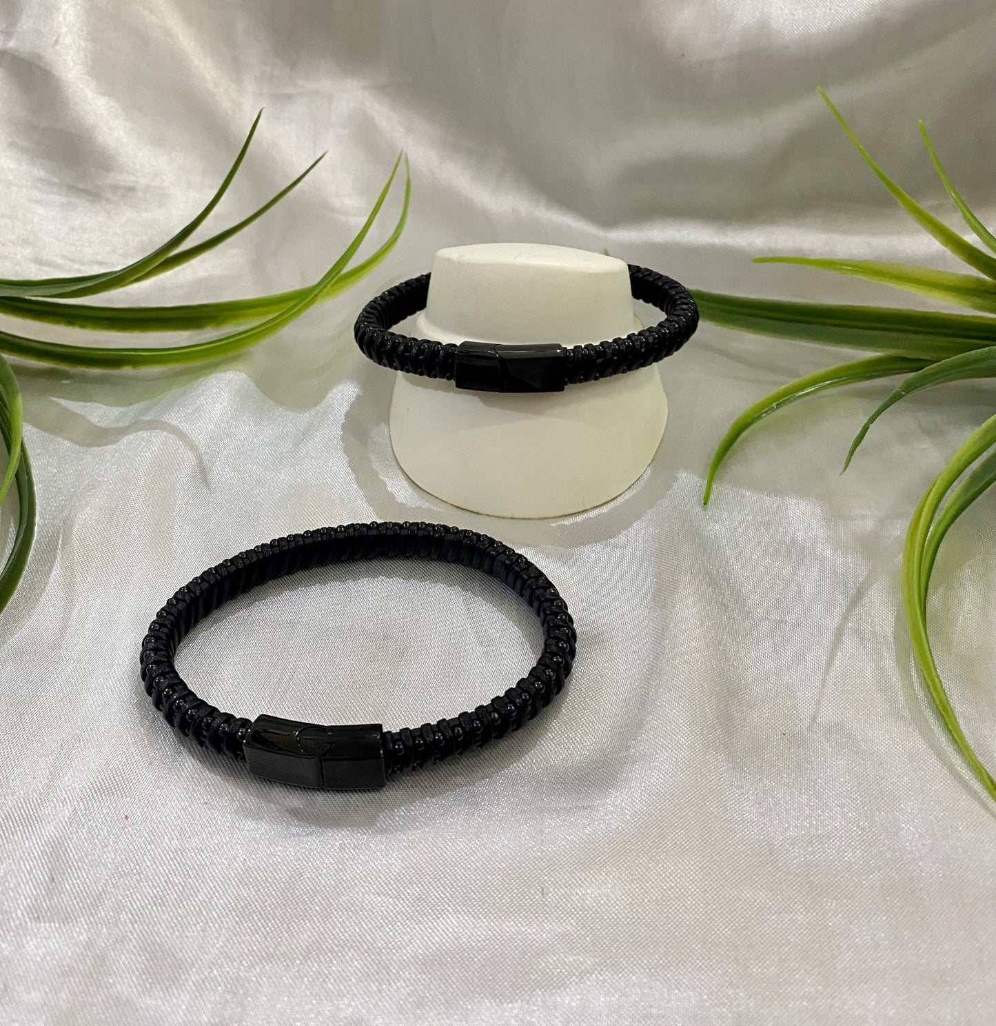 Pulsera Iman enrollada bolitas