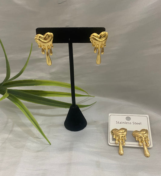 Arete Corazón derretido , oro laminado