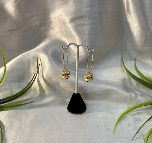 Arete tipo cereza bola lisa
