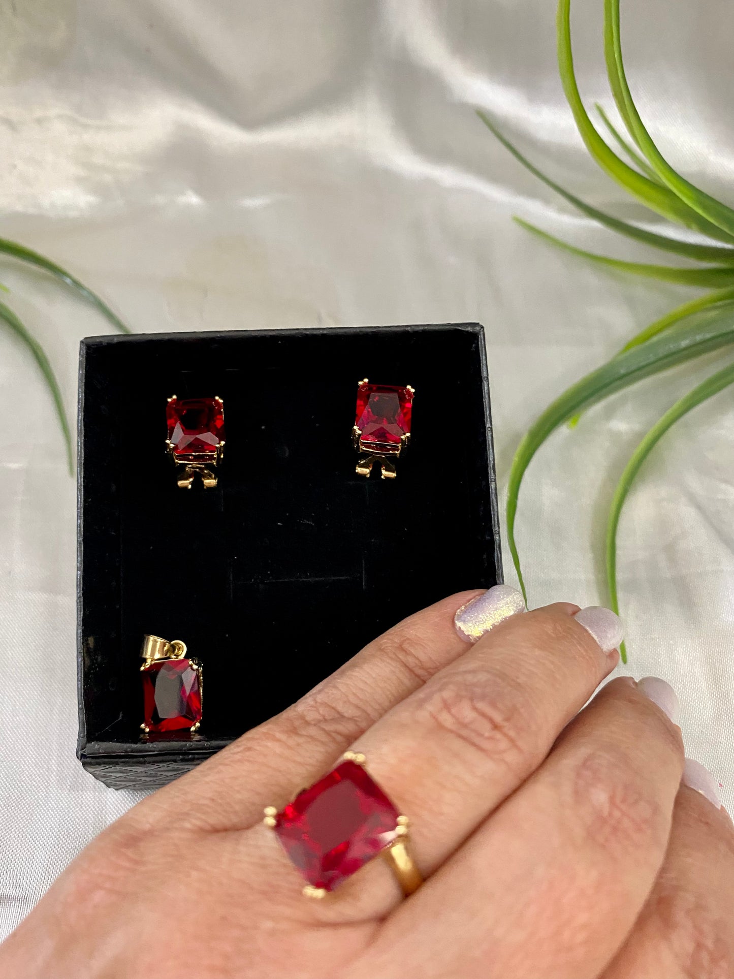 Juego cuadro con piedra 11x9 uñas dobles