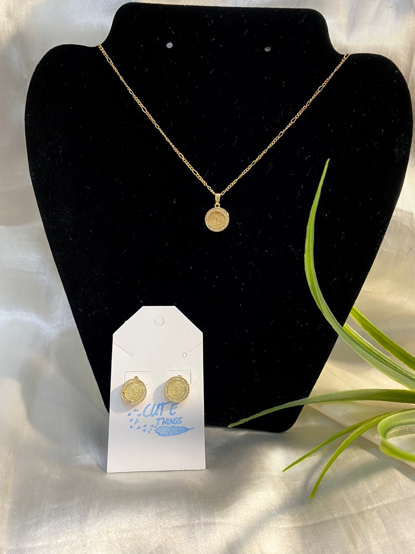 Juego de Cadena y aretes de moneda zirconia mini