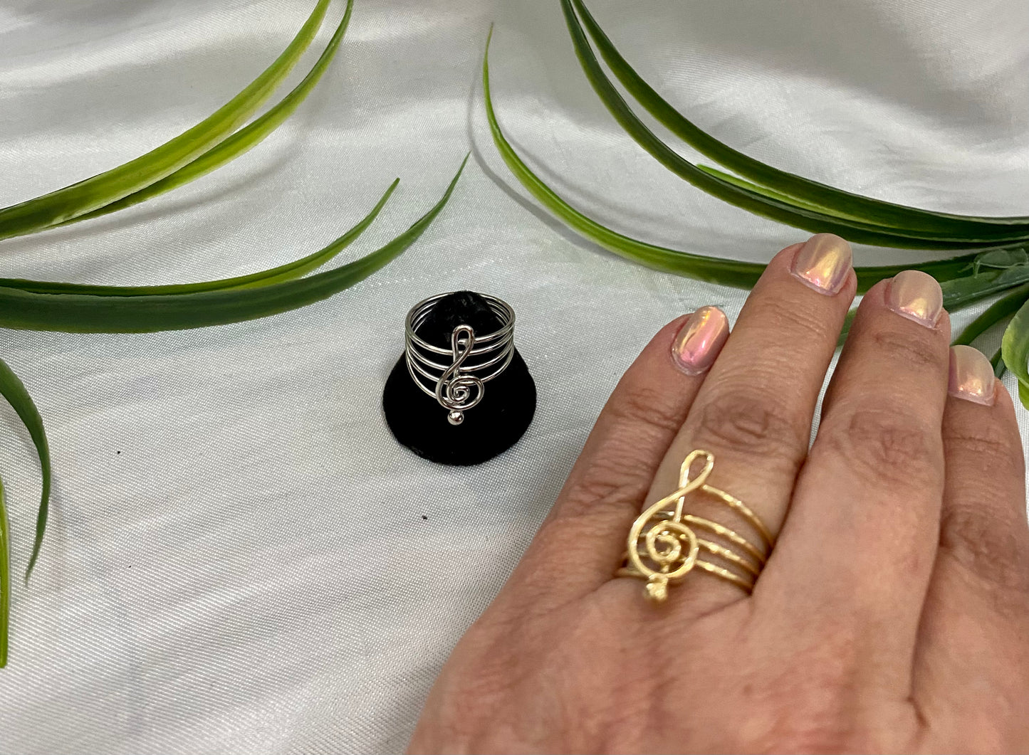 Anillo en Rodio y Chapa de oro