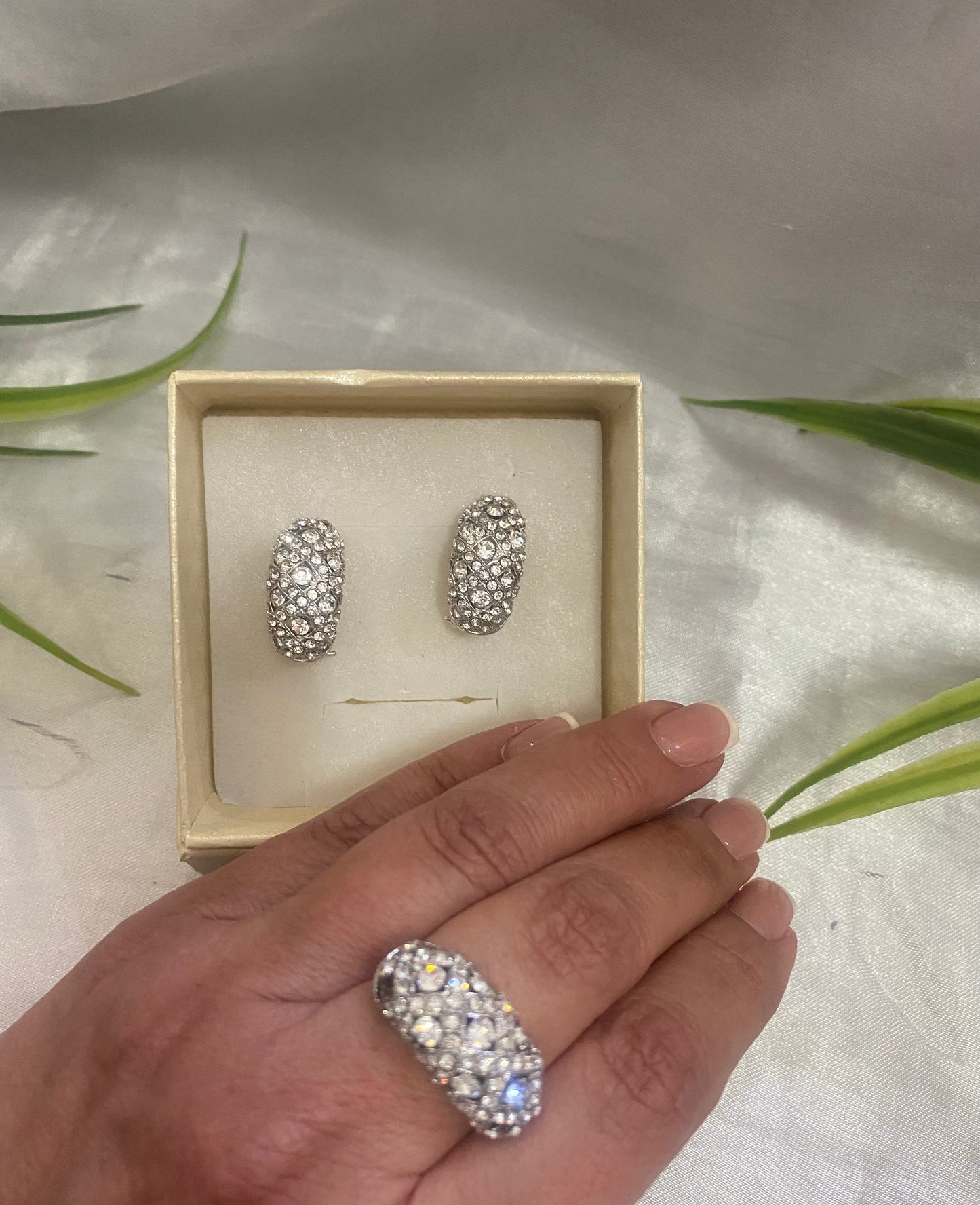 Juego de Aretes y Anillo Panal